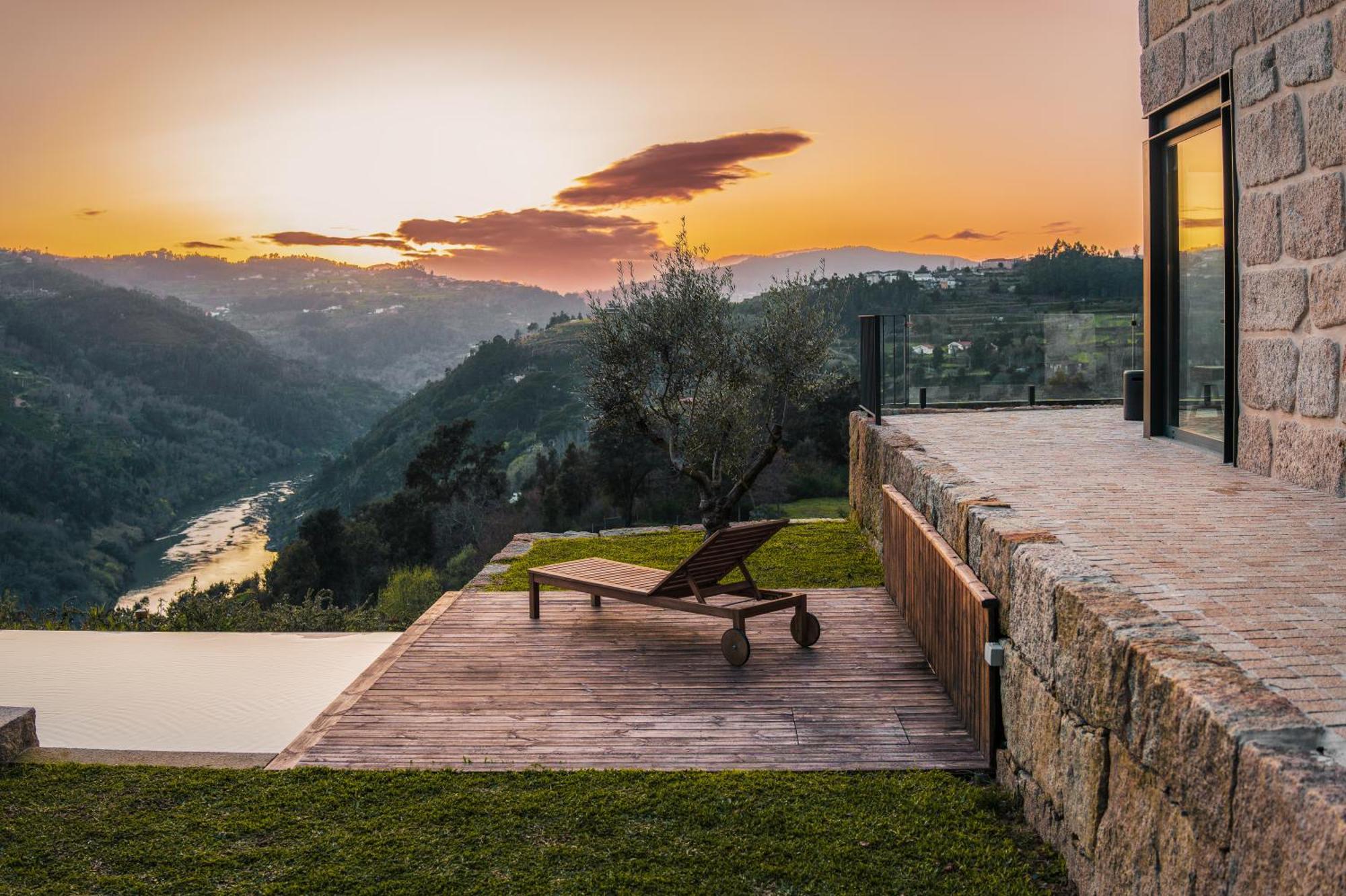 Javardo - Family House - Douro Penha Longa エクステリア 写真